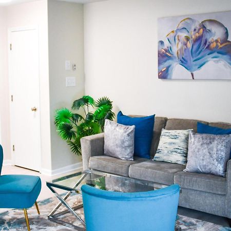 Serene Condo W/ Led Lights In Heart Of Raleigh Extérieur photo